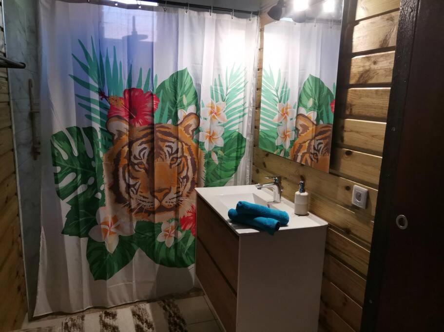 Blue Marlin Bungalow Neuf 4 Personnes Bouillante Exterior photo